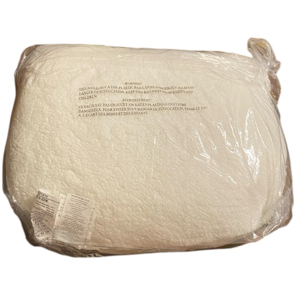 Hello Kitty Pillow (NWT!) - Picture 2 of 4